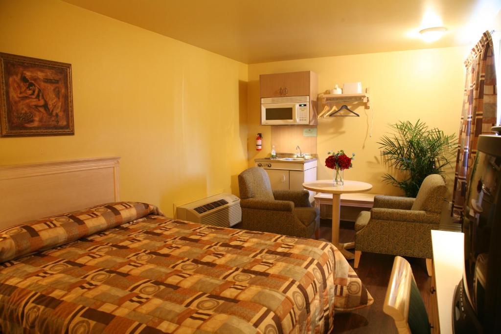 Motel & Hotel Le Luxembourg L'Ancienne-Lorette Δωμάτιο φωτογραφία